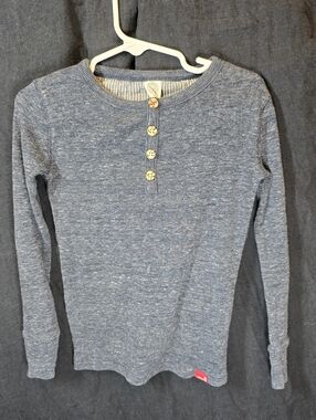 Levi's Kids Blue Long Sleeve Henley Sleepwear Top Soft Y2k style -  Size 8